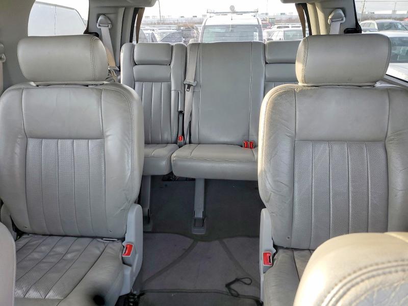 Photo 10 from auction – 2004 LINCOLN NAVIGATOR with VIN 5LMFU28R84LJ07839