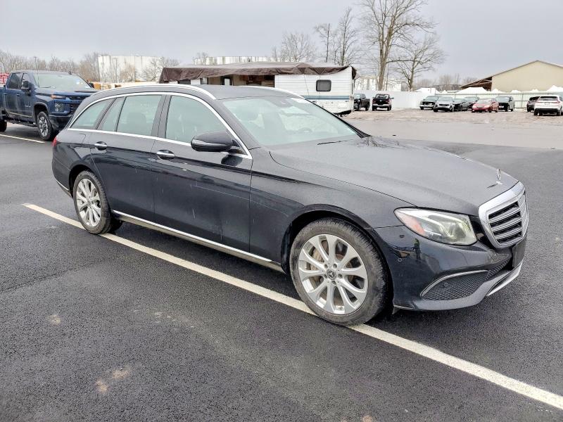 Photo 4 from auction – 2018 MERCEDES-BENZ E 400 4MAT with VIN WDDZH6GB3JA412604