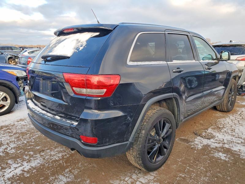Photo 3 from auction – 2013 JEEP GRAND CHEROKEE with VIN 1C4RJFAT0DC583772