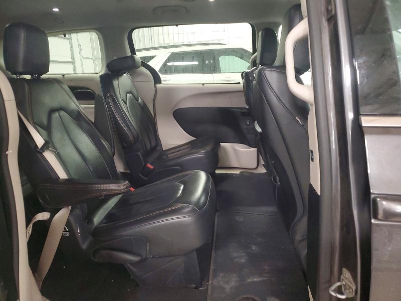 Photo 11 from auction – 2017 CHRYSLER PACIFICA T with VIN 2C4RC1EG4HR515594