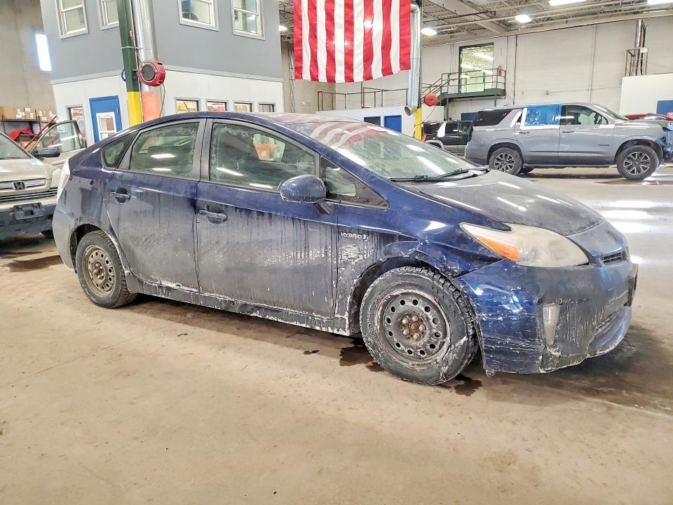 Photo 4 from auction – 2013 TOYOTA PRIUS with VIN JTDKN3DU0D0355264