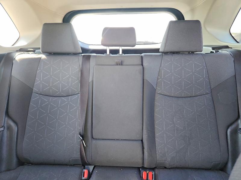 Photo 10 from auction – 2019 TOYOTA RAV4 with VIN JTMW1RFV3KD035433