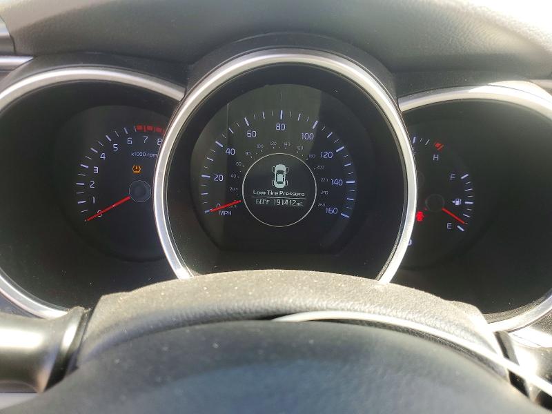 Photo 9 from auction – 2015 KIA OPTIMA with VIN 5XXGM4A72FG485397