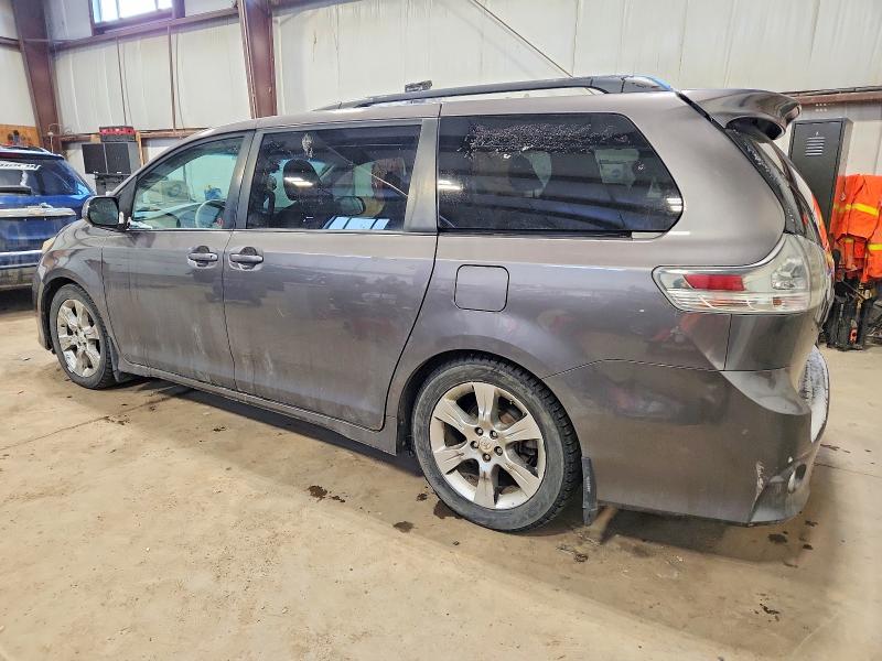 Photo 2 from auction – 2011 TOYOTA SIENNA with VIN 5TDXK3DC4BS035140