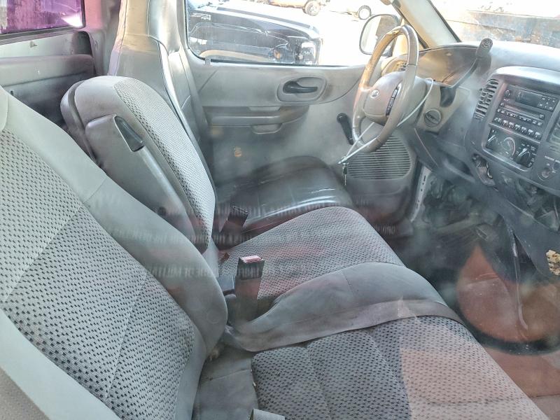 Photo 10 from auction – 2002 FORD F150 with VIN 1FTRF17WX2KD02635