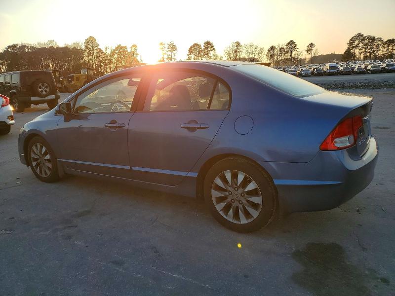 Photo 2 from auction – 2010 HONDA CIVIC EX with VIN 19XFA1F81AE040977