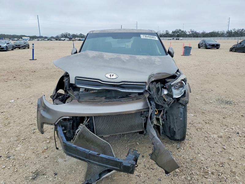 Photo 5 from auction – 2017 KIA SOUL with VIN KNDJP3A54H7464021