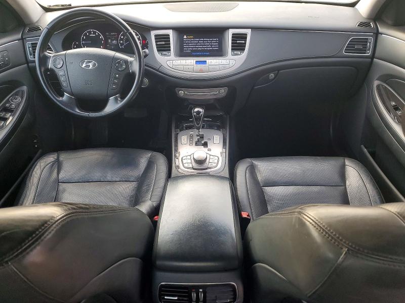 Photo 8 from auction – 2012 HYUNDAI GENESIS with VIN KMHGC4DD0CU187713