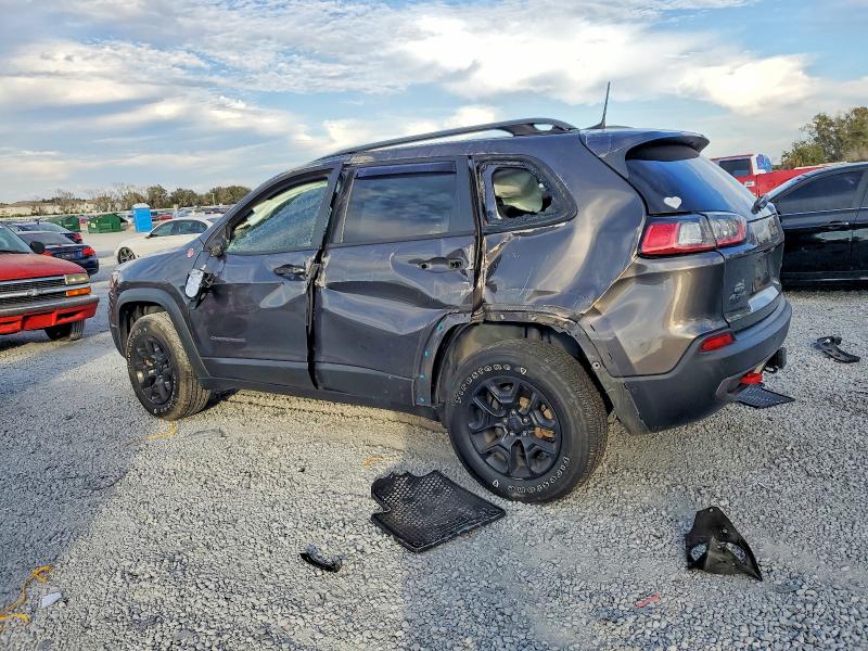 Photo 2 from auction – 2020 JEEP CHEROKEE with VIN 1C4PJMBN6LD549744