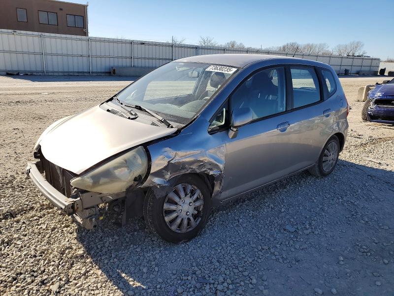 HONDA FIT 2007 with VIN JHMGD374X7S003157 - Photo from auction