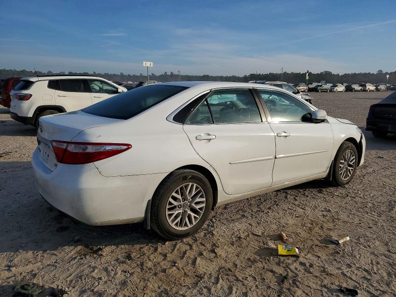 Photo 3 from auction – 2016 TOYOTA CAMRY LE with VIN 4T4BF1FK4GR570996