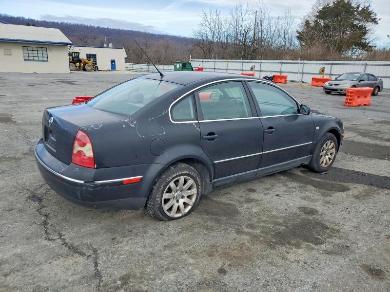 Photo 3 from auction – 2003 VOLKSWAGEN PASSAT GLS with VIN WVWPD63B53P459488