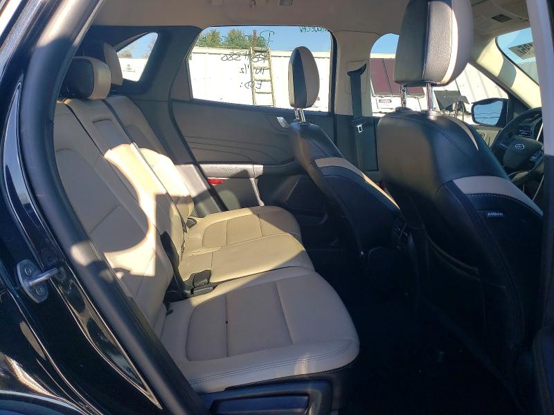 Photo 11 from auction – 2022 FORD ESCAPE SEL with VIN 1FMCU9H98NUA73279