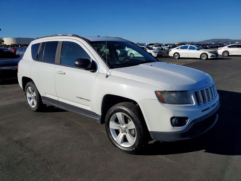 Photo 4 from auction – 2016 JEEP COMPASS with VIN 1C4NJCBA2GD705170