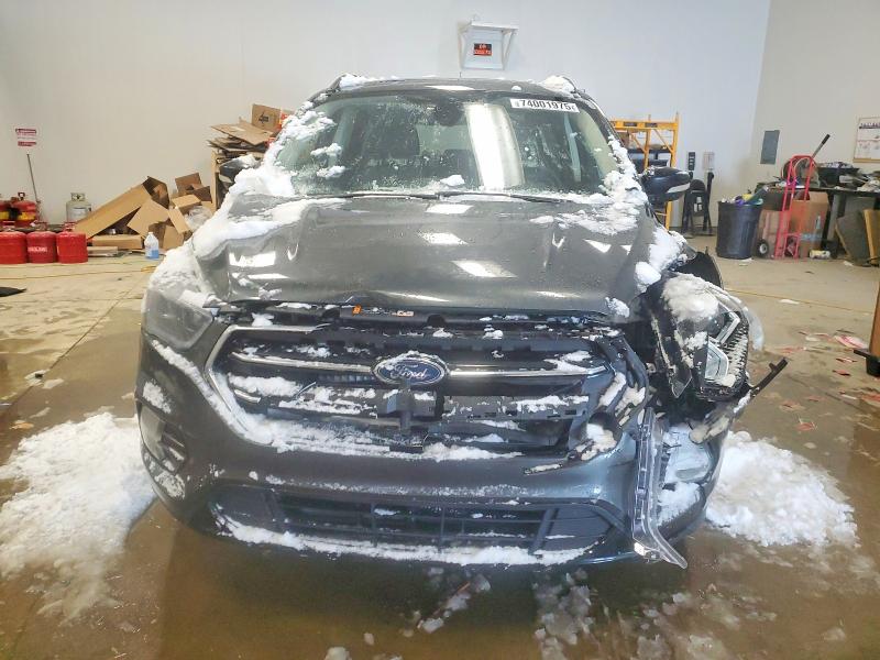 Photo 5 from auction – 2017 FORD ESCAPE with VIN 1FMCU9J96HUE77485