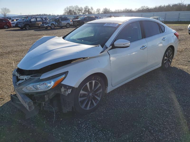 NISSAN ALTIMA 2.5 2016 with VIN 1N4AL3AP1GC213613 - Photo from auction