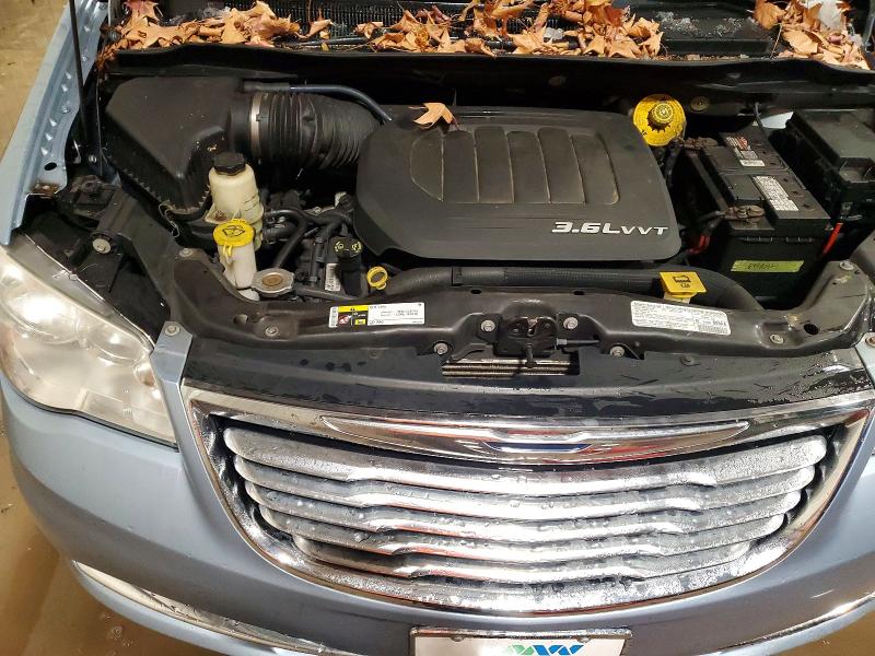Photo 12 from auction – 2013 CHRYSLER TOWN & COU with VIN 2C4RC1BG3DR793451