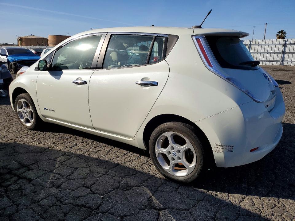 Photo 2 from auction – 2011 NISSAN LEAF with VIN JN1AZ0CP9BT008301