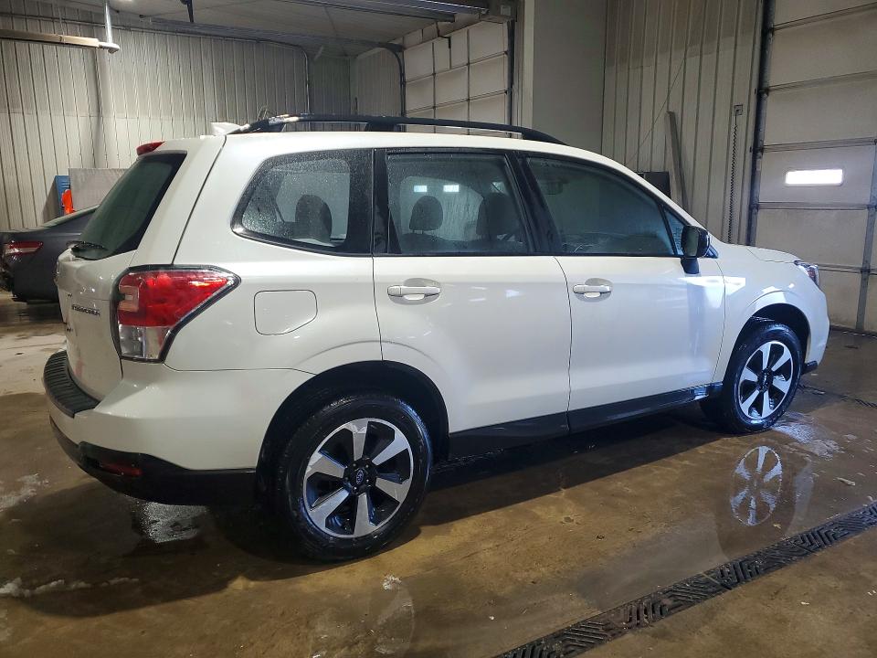 Photo 3 from auction – 2018 SUBARU FORESTER 2 with VIN JF2SJABCXJH422266
