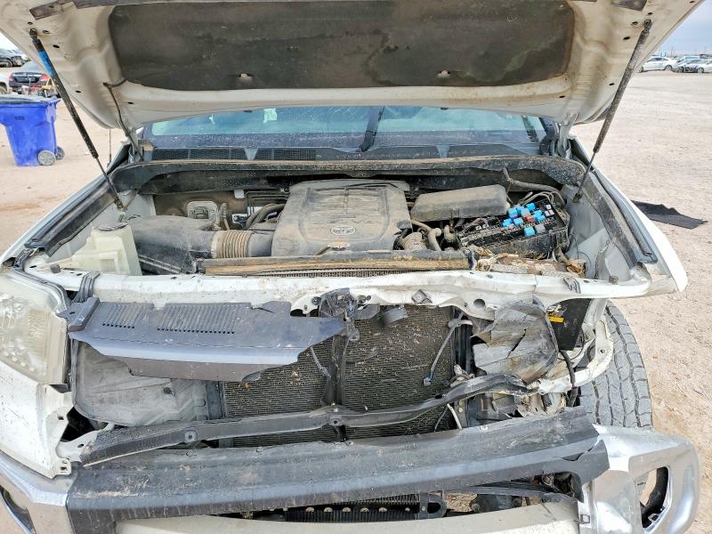 Photo 11 from auction – 2015 TOYOTA TUNDRA CRE with VIN 5TFEM5F17FX090531