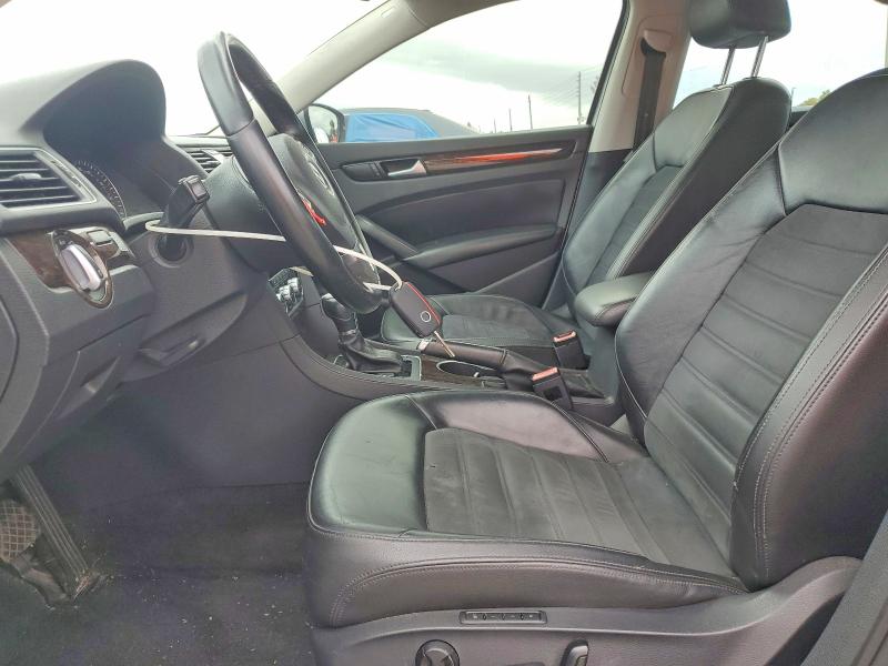 Photo 7 from auction – 2015 VOLKSWAGEN PASSAT SEL with VIN 1VWCV7A33FC081452