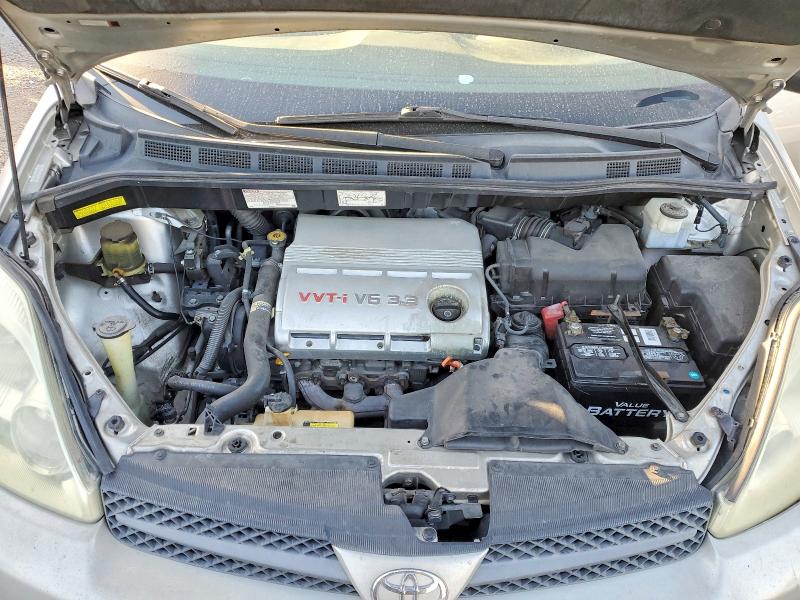 Photo 12 from auction – 2004 TOYOTA SIENNA with VIN 5TDZA23C94S205583