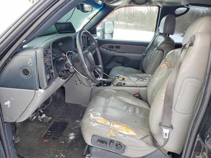 Photo 7 from auction – 2001 CHEVROLET SUBURBAN K with VIN 3GNFK16T11G149016