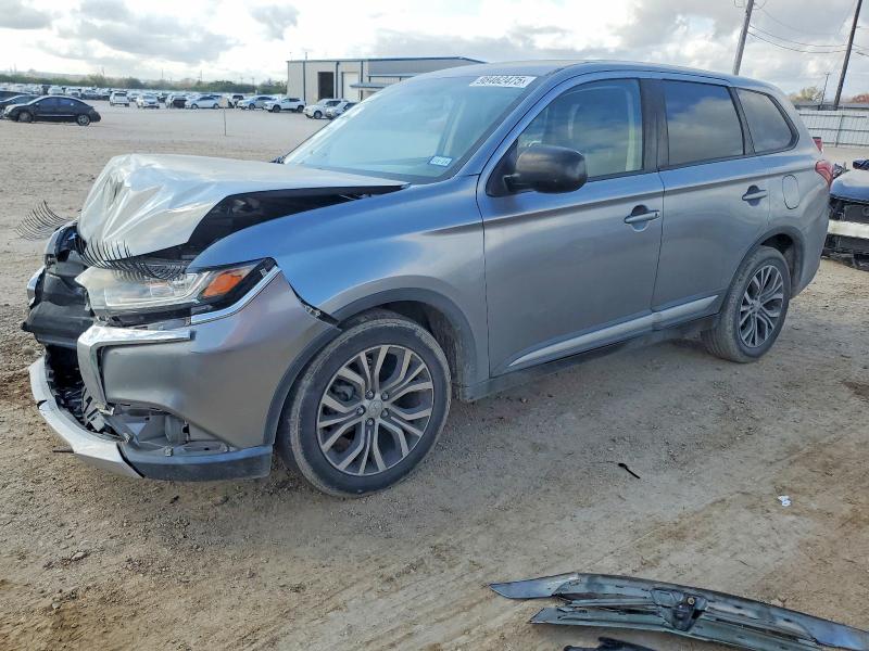 MITSUBISHI OUTLANDER 2018 with VIN JA4AD2A3XJZ062106 - Photo from auction