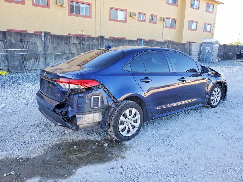 Photo 3 from auction – 2022 TOYOTA COROLLA LE with VIN JTDEPMAE4NJ204000