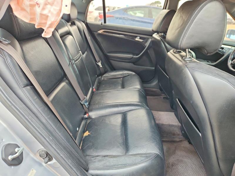 Photo 10 from auction – 2004 ACURA TL with VIN 19UUA66204A070156