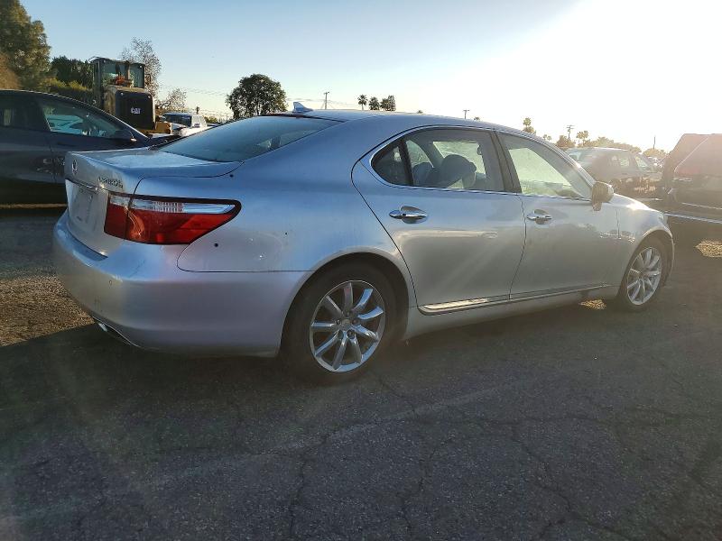 Photo 3 from auction – 2007 LEXUS LS with VIN JTHGL46F375009957