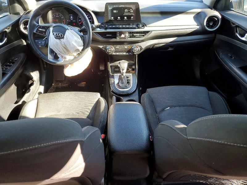 Photo 8 from auction – 2019 KIA FORTE with VIN 3KPF34AD5KE015050