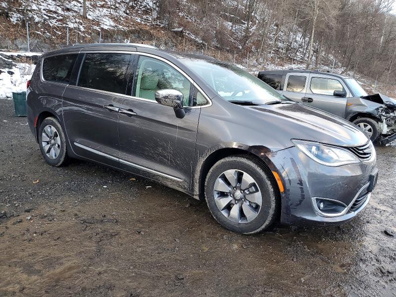 Photo 4 from auction – 2018 CHRYSLER PACIFICA H with VIN 2C4RC1N73JR323217
