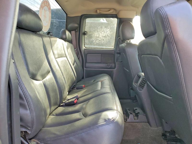 Photo 10 from auction – 2003 CHEVROLET SILVERADO with VIN 1GCEK19T43E368393