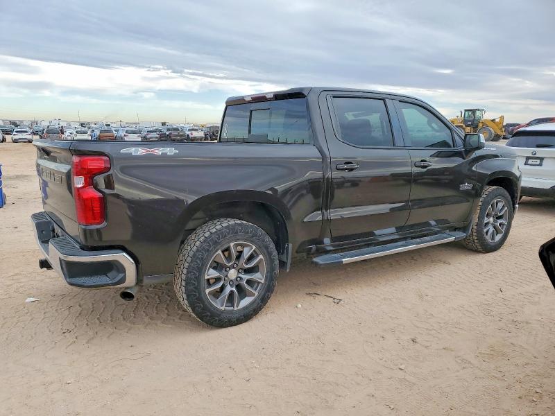 Photo 3 from auction – 2019 CHEVROLET SILVERADO with VIN 1GCUYDED4KZ355197