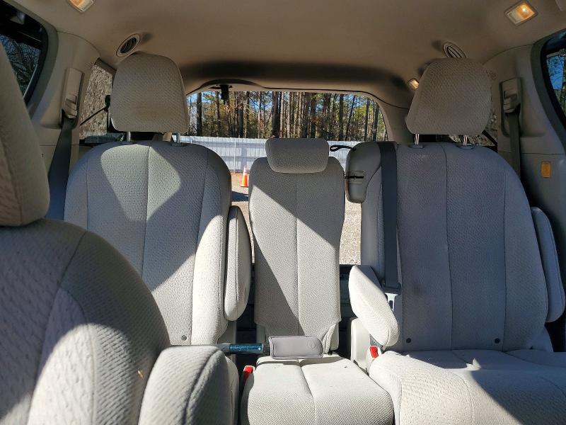 Photo 10 from auction – 2012 TOYOTA SIENNA LE with VIN 5TDKK3DC5CS217859