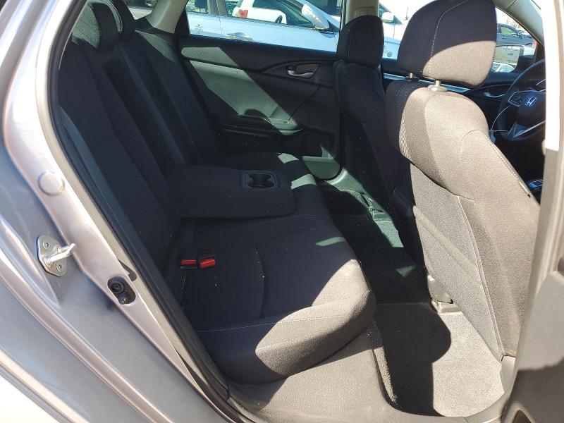 Photo 10 from auction – 2018 HONDA CIVIC EX with VIN 19XFC2F73JE023301