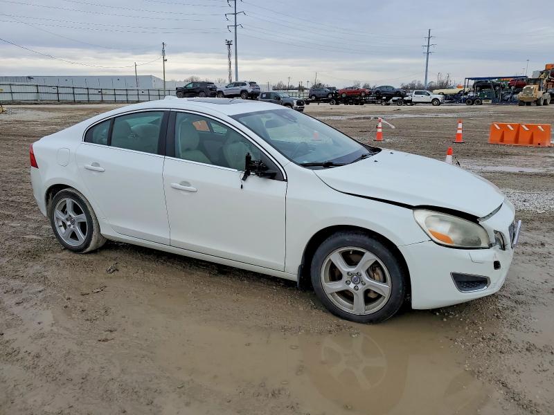 Photo 4 from auction – 2012 VOLVO S60 T5 with VIN YV1622FS4C2119942