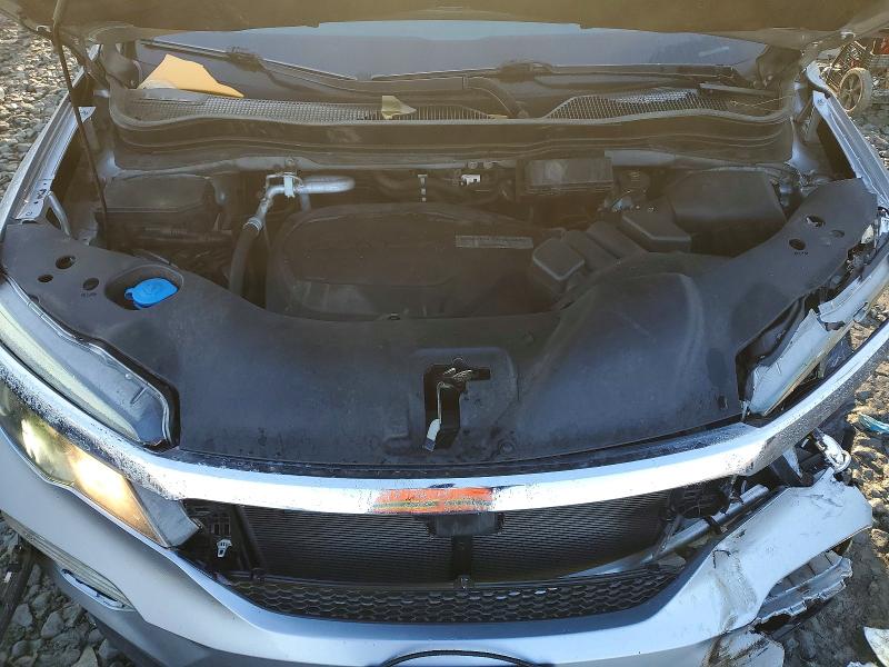 Photo 12 from auction – 2016 HONDA PILOT ELIT with VIN 5FNYF6H00GB125777
