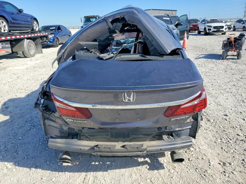 Photo 6 from auction – 2016 HONDA ACCORD with VIN 1HGCR2F52GA095586