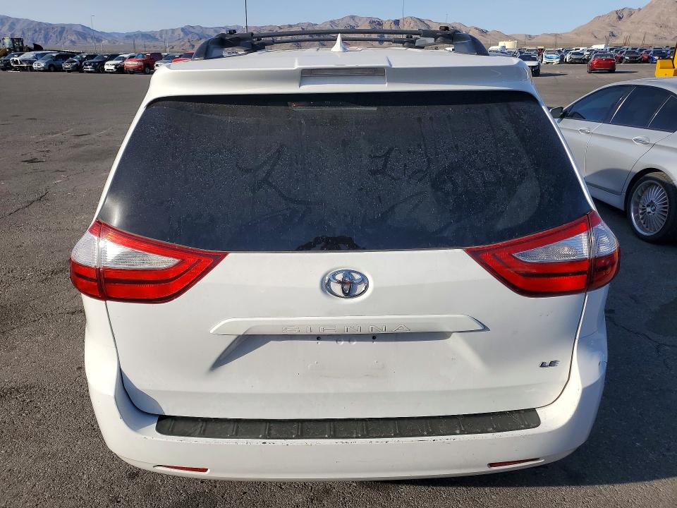 Photo 6 from auction – 2018 TOYOTA SIENNA with VIN 5TDKZ3DC8JS928366