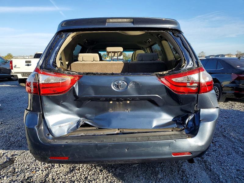 Photo 6 from auction – 2017 TOYOTA SIENNA LE with VIN 5TDKZ3DC2HS891311