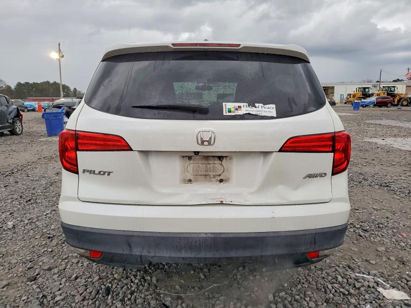 Photo 6 from auction – 2017 TOYOTA RAV4 LIMIT with VIN 2T3YFREV9HW360501