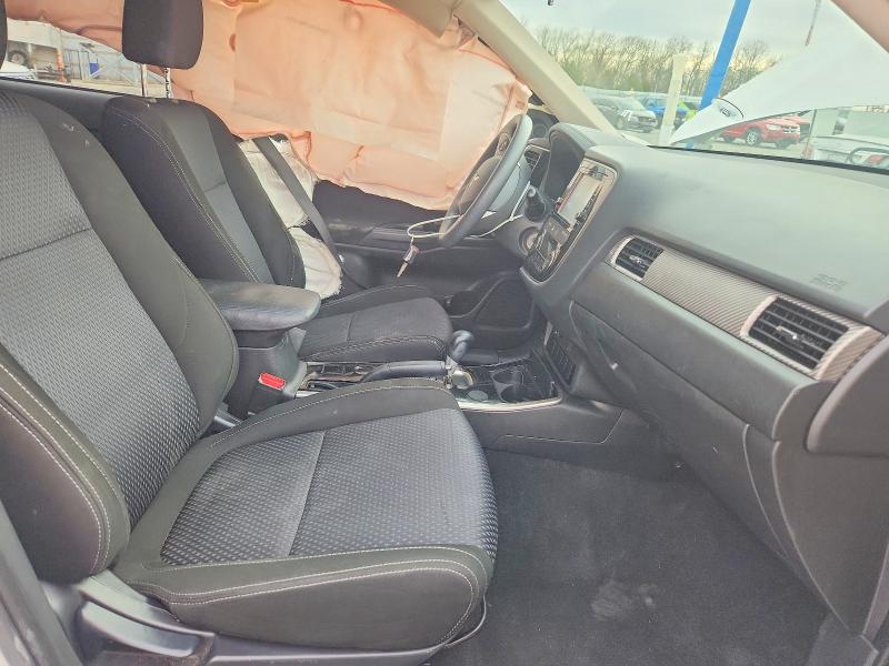 Photo 7 from auction – 2018 MITSUBISHI OUTLANDER with VIN JA4AD2A37JZ015163