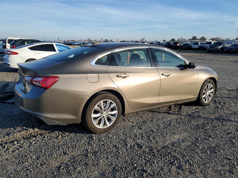 Photo 3 from auction – 2020 CHEVROLET MALIBU with VIN 1G1ZD5ST3LF033648