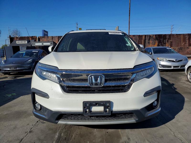 Photo 5 from auction – 2019 HONDA PILOT with VIN 5FNYF6H03KB004265