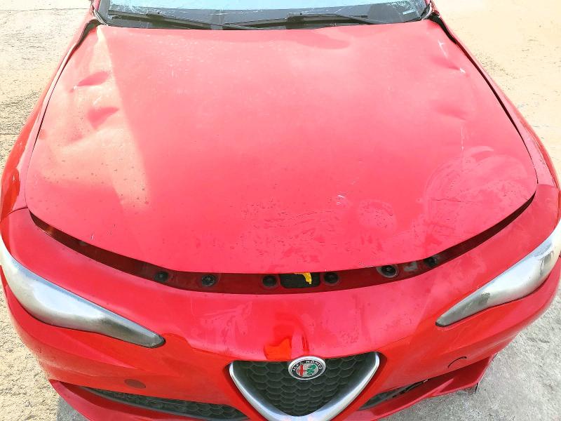 Photo 11 from auction – 2017 ALFA ROMEO GIULIA with VIN ZARFAEBN3H7539203