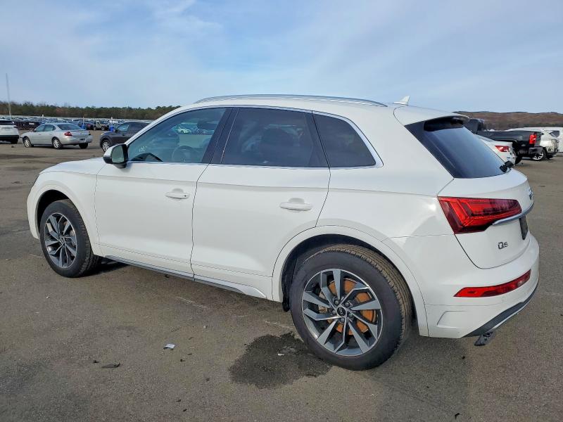 Фото 2 с аукциона – 2021 AUDI Q5 с VIN WA1BAAFY3M2104897