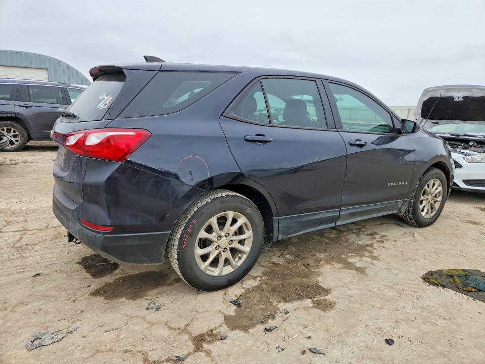 Photo 3 from auction – 2020 CHEVROLET EQUINOX with VIN 2GNAXHEV8L6106461