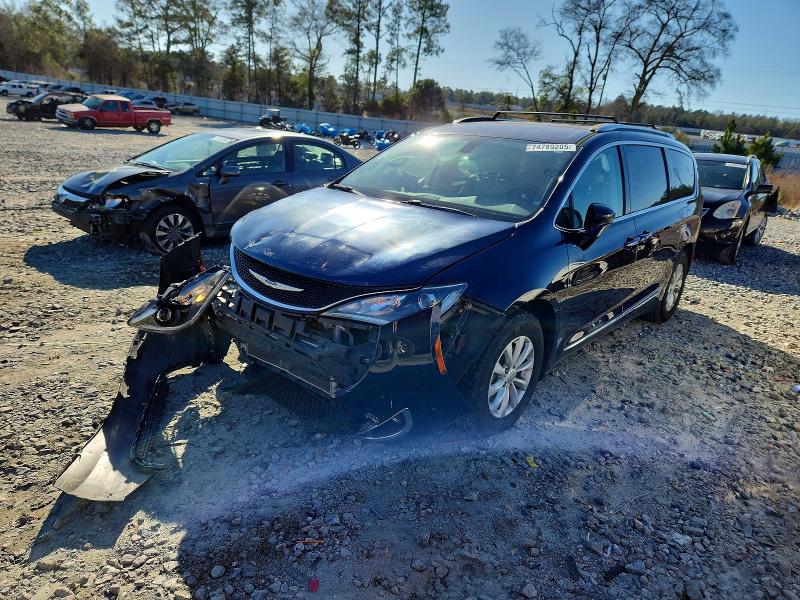 CHRYSLER PACIFICA T 2019 with VIN 2C4RC1BGXKR667665 - Photo from auction